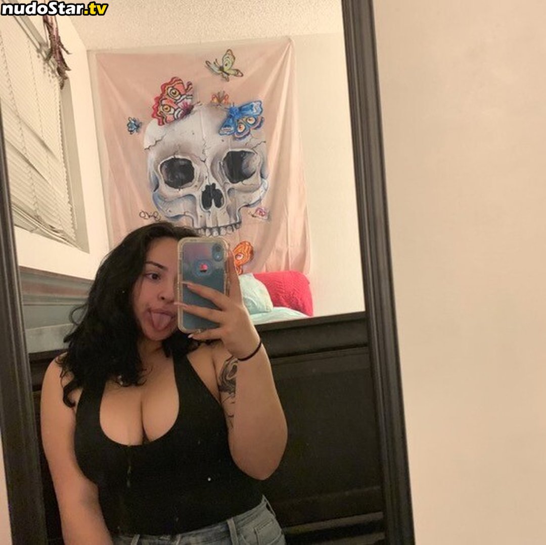 curvygirls_shoutout / curvygirlynat Nude OnlyFans Leaked Photo #1