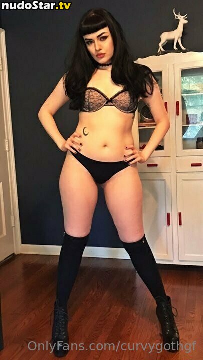curvygothgf Nude OnlyFans Leaked Photo #15