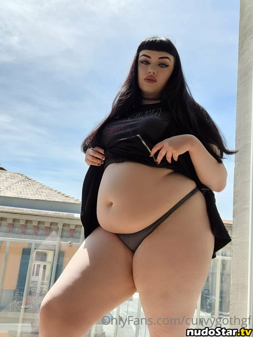 curvygothgf Nude OnlyFans Leaked Photo #35