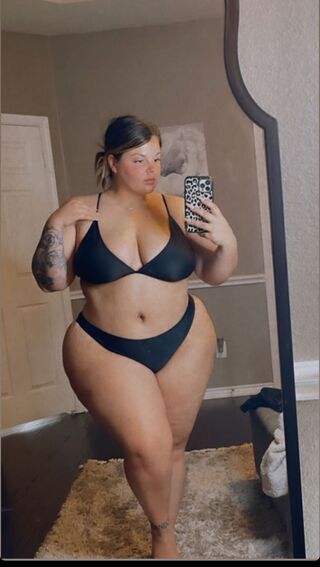 curvyluvlex