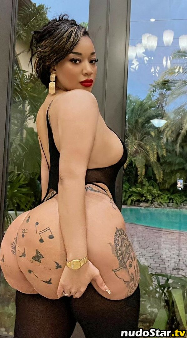 Curvyredbone / curvyred / therealshannon_m Nude OnlyFans Leaked Photo #2