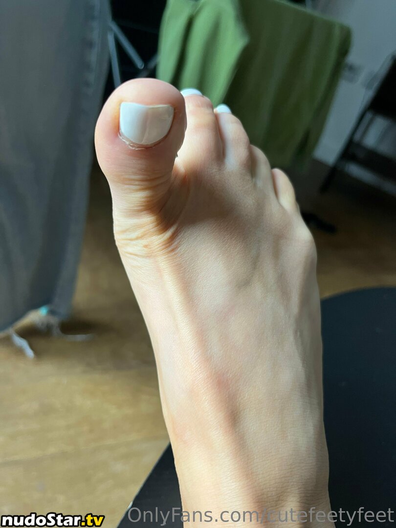 cutefeet_and_ / cutefeetyfeet Nude OnlyFans Leaked Photo #30