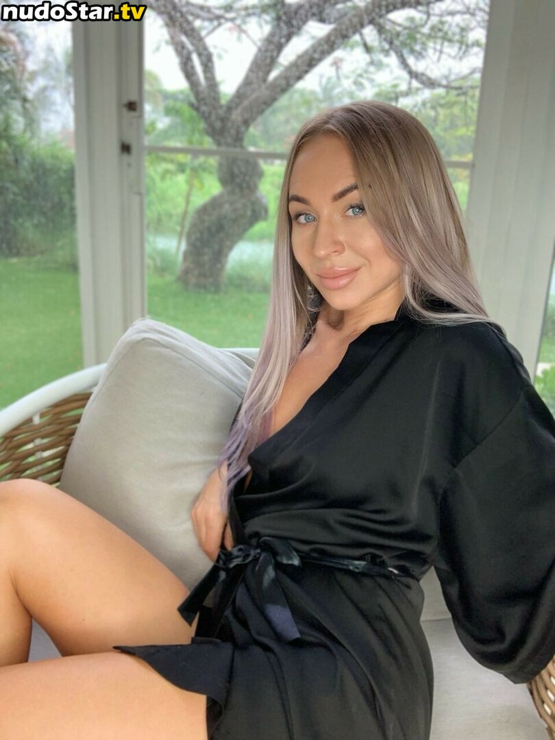 Holly / cutehollycooper / holly_ldnfam Nude OnlyFans Leaked Photo #37