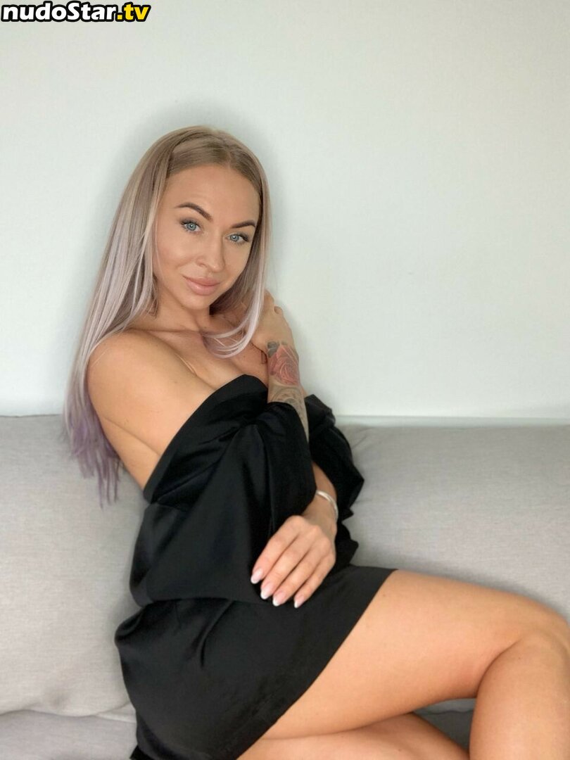 Holly / cutehollycooper / holly_ldnfam Nude OnlyFans Leaked Photo #42