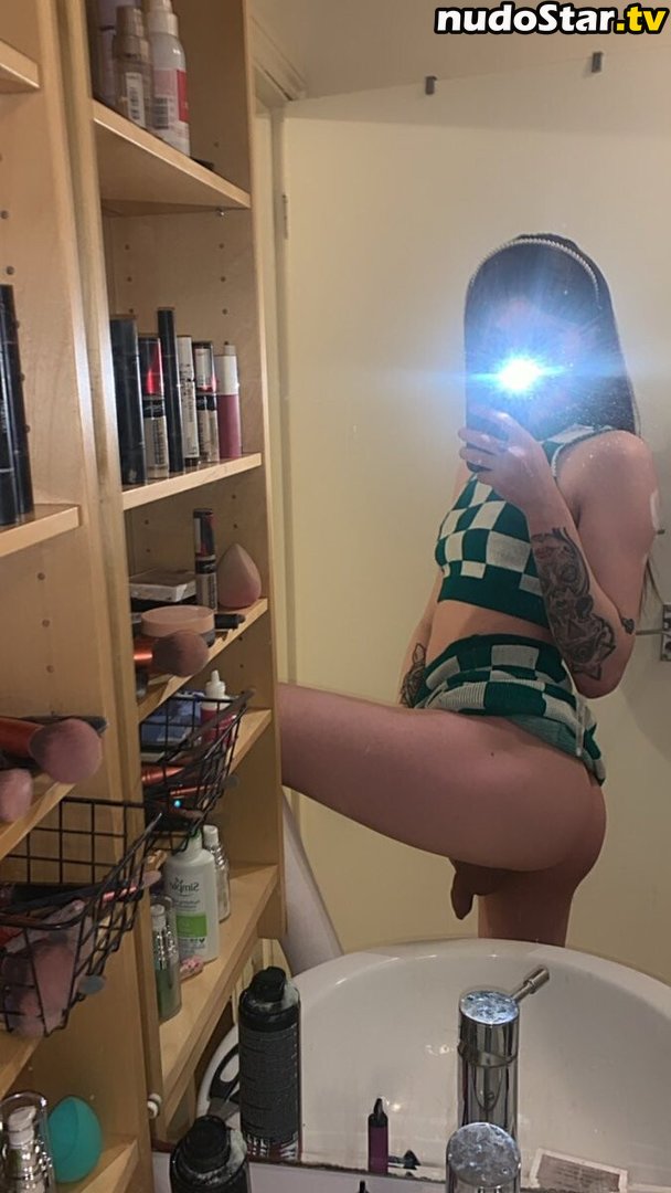 cutelily0 / cutelily00 Nude OnlyFans Leaked Photo #2