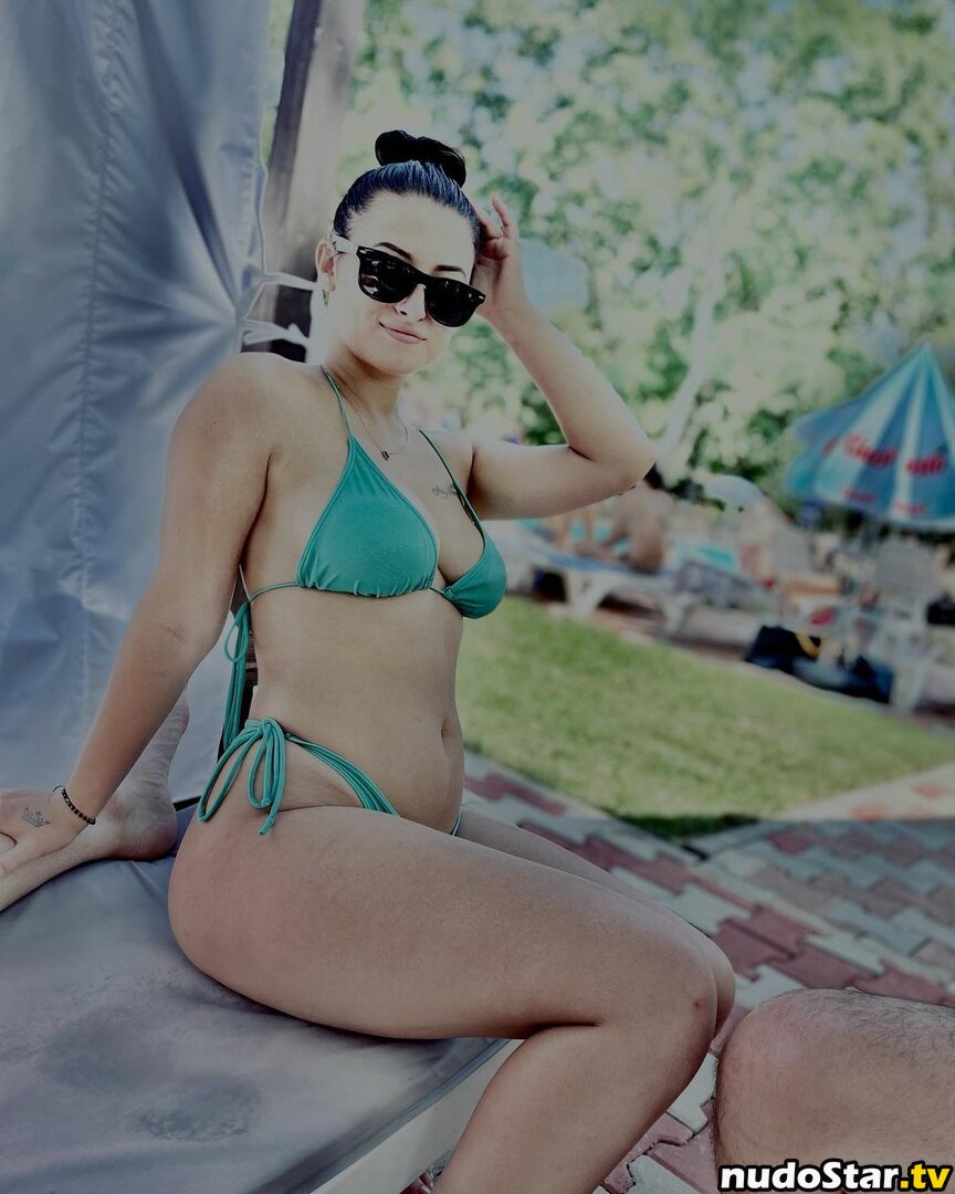 Daniela Ella / d.jxxxx / daniela.ella.14 Nude OnlyFans Leaked Photo #7