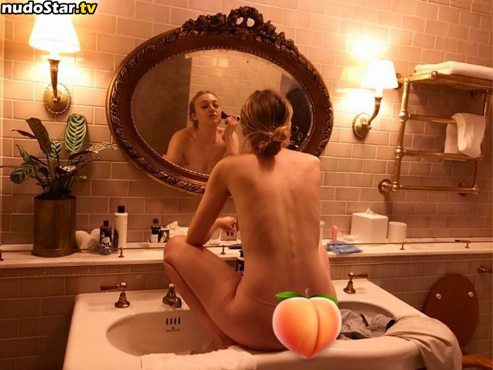 Dakota Fanning / dakotafanning Nude OnlyFans Leaked Photo #67