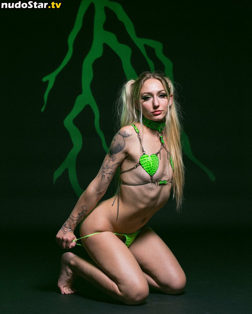 DanceZora / Zora Clay Nude OnlyFans Leaked Photo #15