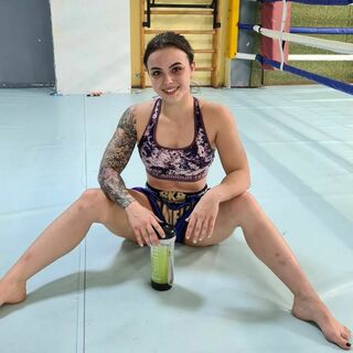 Daniella Shutov Kickboxer