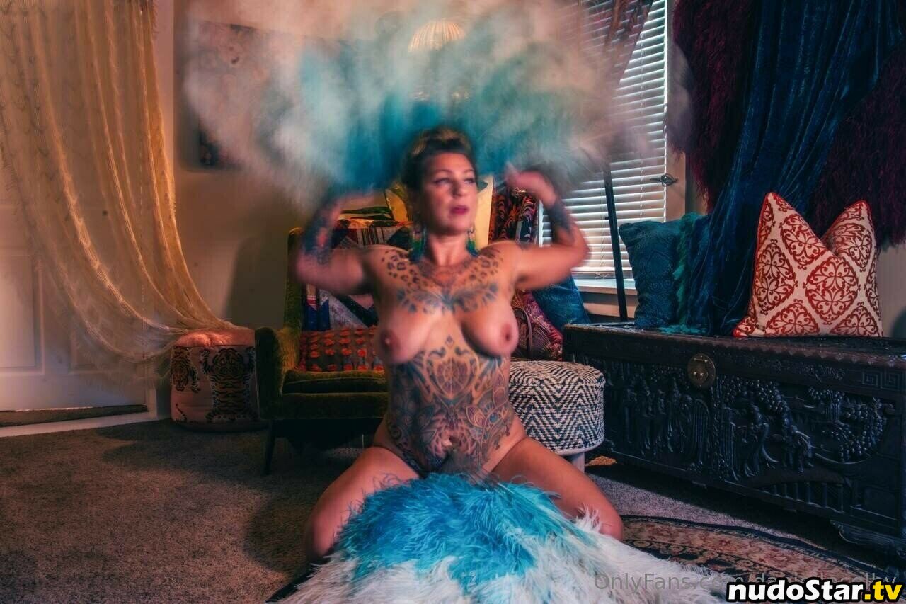 Danielle Colby / daniellecolby / daniellecolbyamericanpicker / https: Nude  OnlyFans Photo #100 - Nudostar.TV