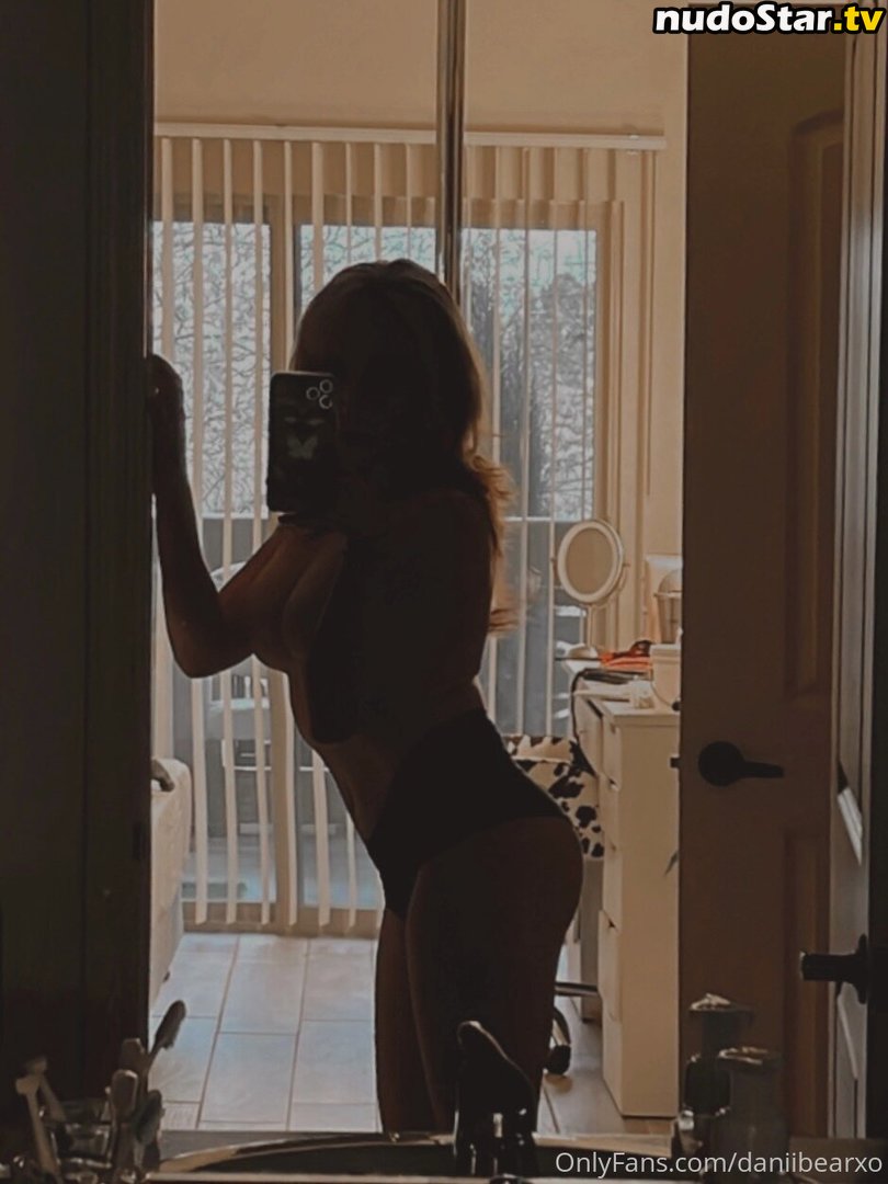 Danielle Pedroza / Daniibearxo Nude OnlyFans Leaked Photo #8