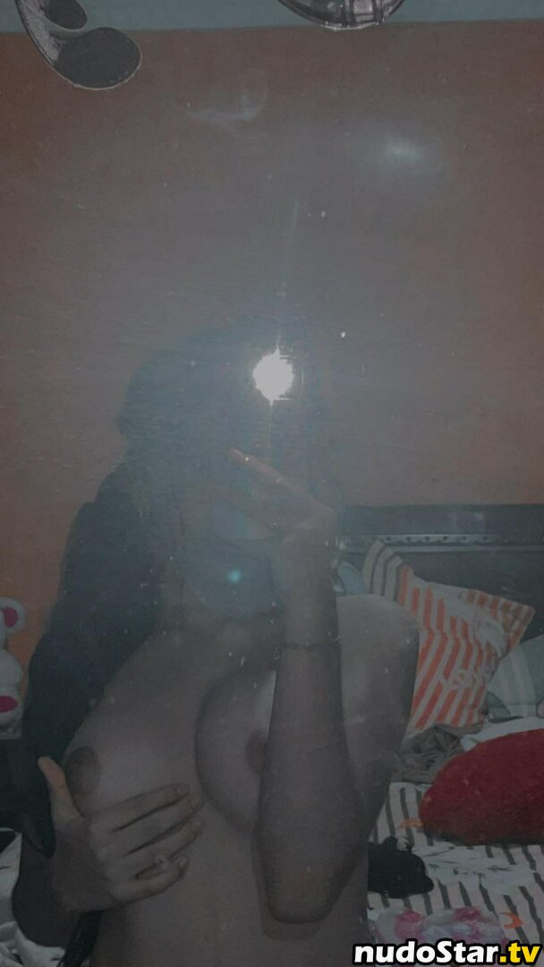 dayanaalvear / dayanaalvear15 Nude OnlyFans Leaked Photo #3