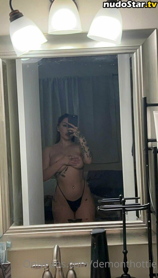 demonthottie / keep_thechange Nude OnlyFans Leaked Photo #5