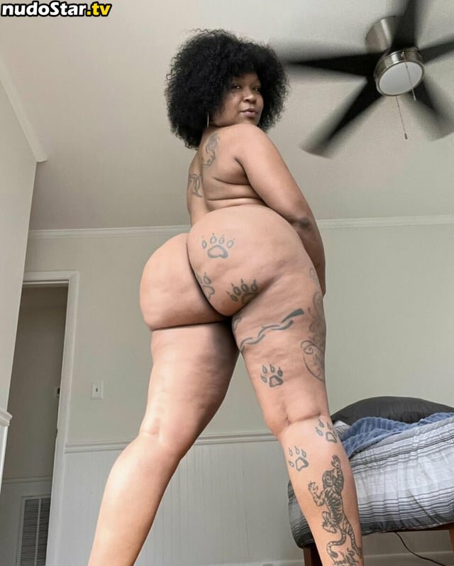 Diamond Monroe / https: / idreamofdmonroe Nude OnlyFans Leaked Photo #21