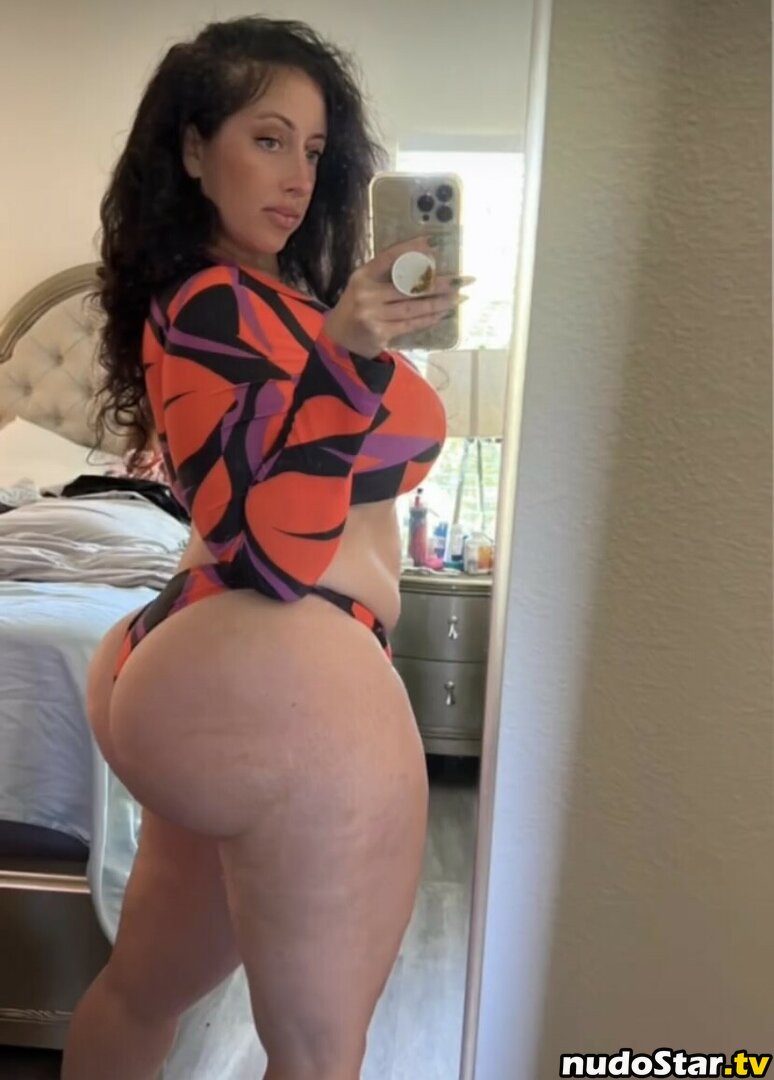 diamondntheruff103 / thickitalianmami Nude OnlyFans Leaked Photo #17