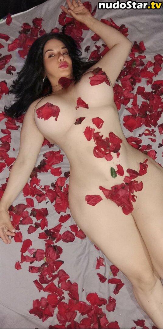 Diana Díaz / dianamdiaz25 / solymar2515 / valen1tina200502 Nude OnlyFans Leaked Photo #1