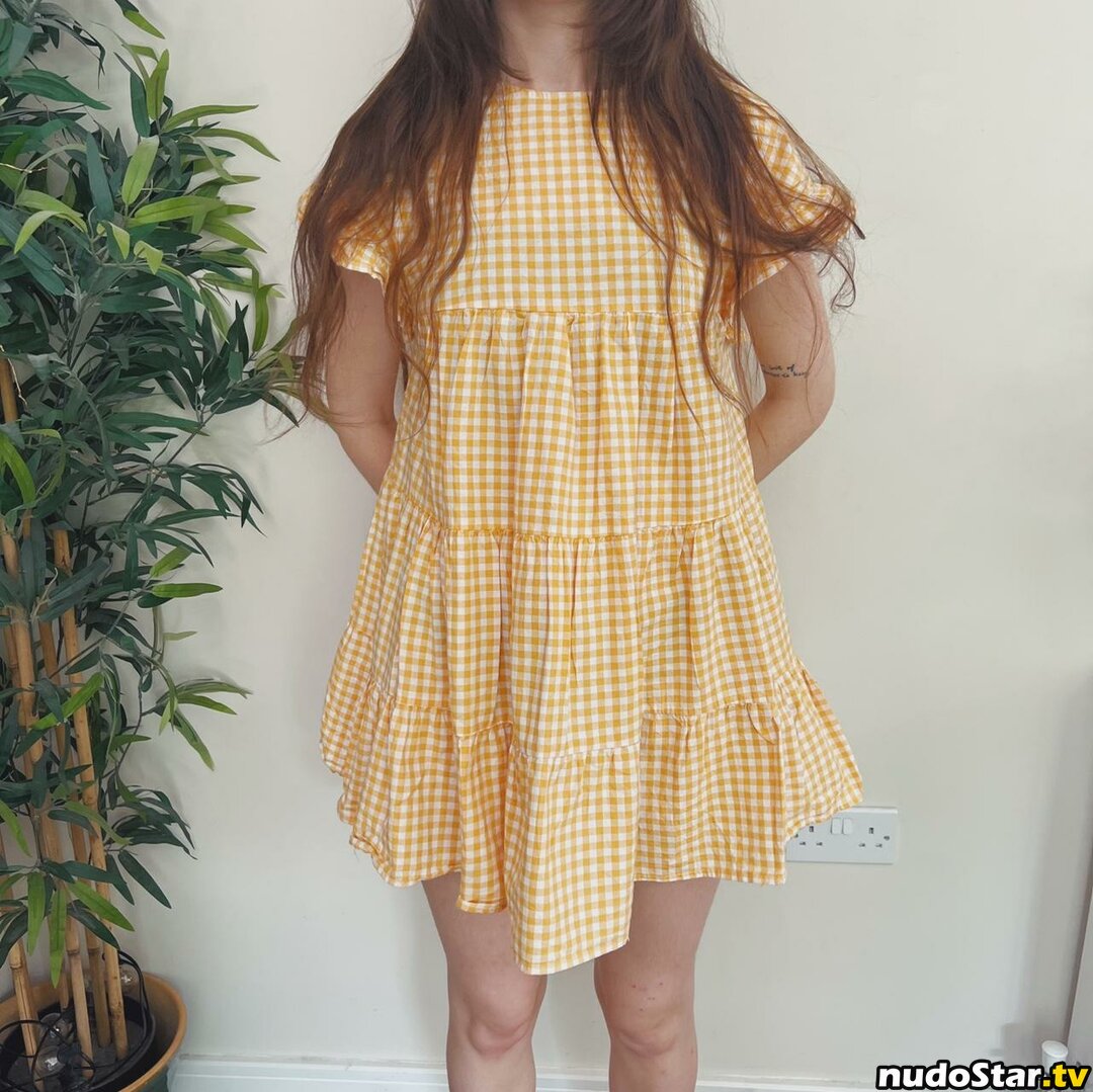 Doddleoddle / Dodie Clark Nude OnlyFans Leaked Photo #65