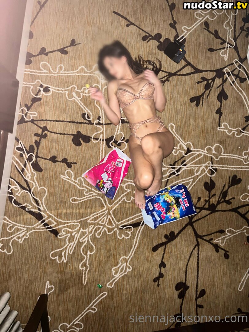 dollsj / paulianne.dolls Nude OnlyFans Leaked Photo #41