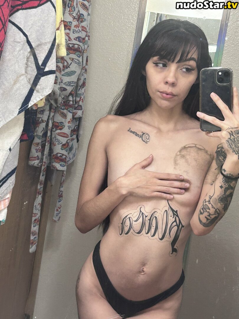 eatmjsbombpussc / meeciemae Nude OnlyFans Leaked Photo #4