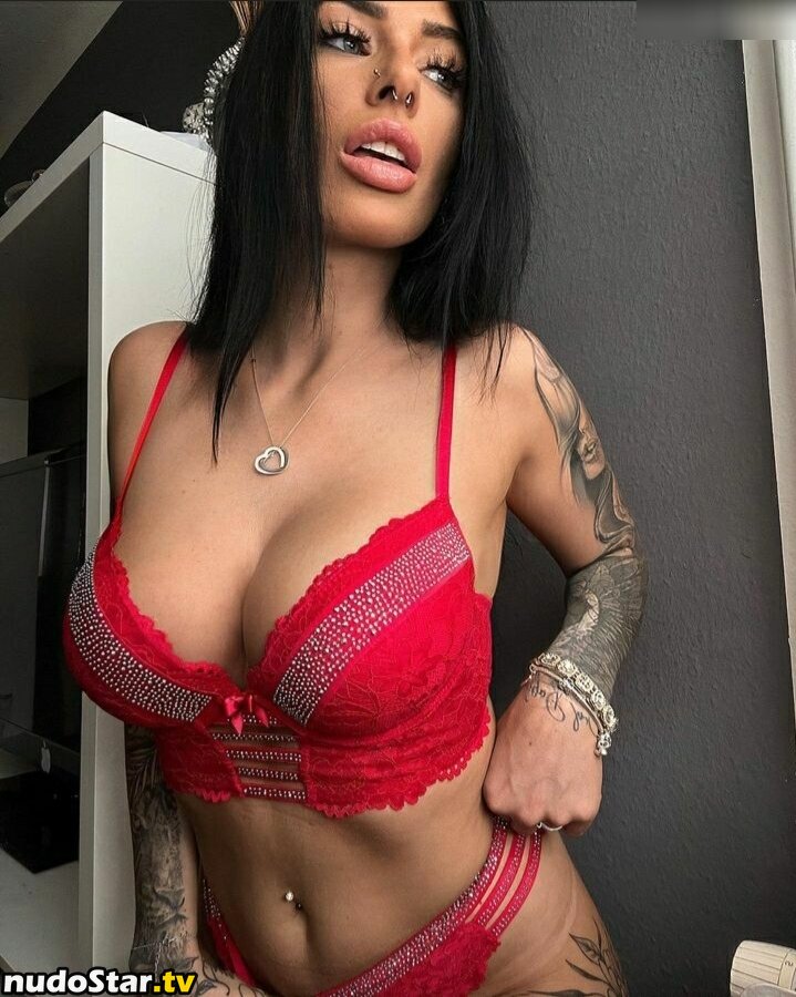 Eleynarei / eleynarei_hot Nude OnlyFans Leaked Photo #22