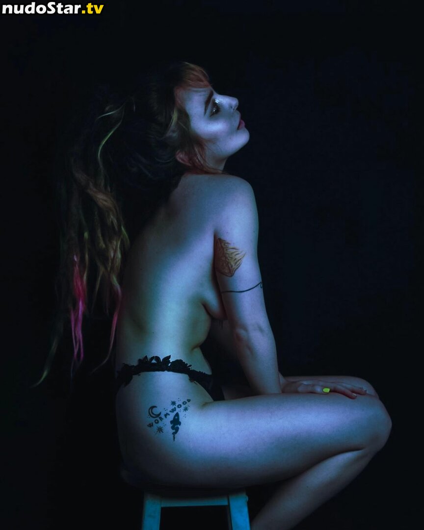 ElIZAGRACEMUSIC / Eliza Grace / elizaxograce Nude OnlyFans Leaked Photo #4
