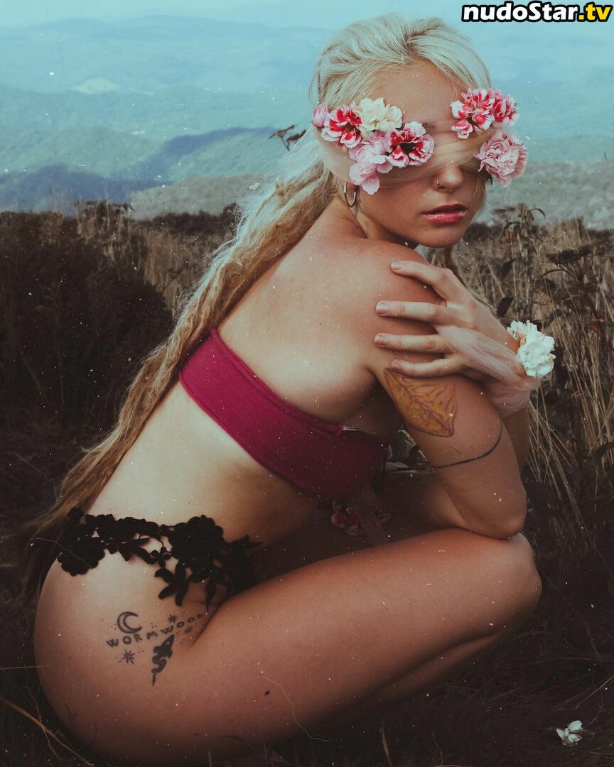 ElIZAGRACEMUSIC / Eliza Grace / elizaxograce Nude OnlyFans Leaked Photo #79