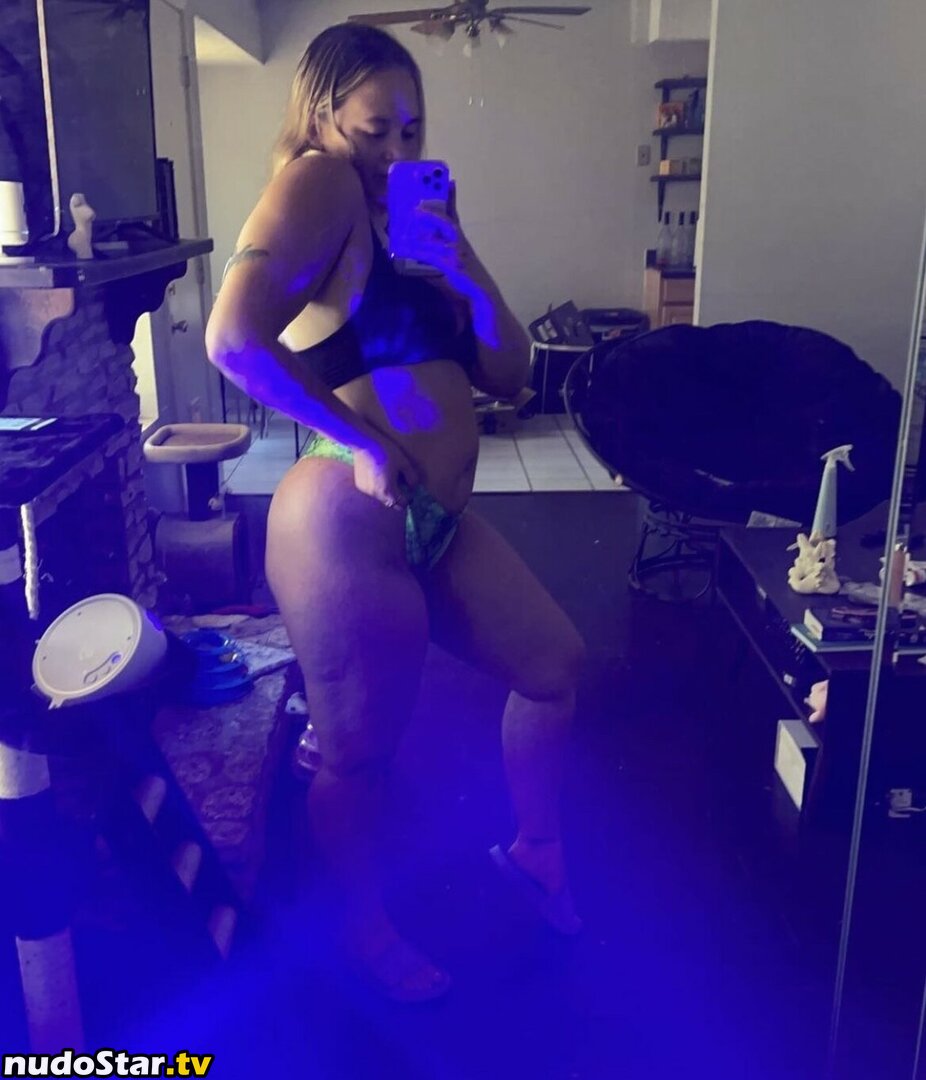 Elizabeth_hydorn / echydorn / izzycordelia / lizzyhydorn Nude OnlyFans Leaked Photo #21