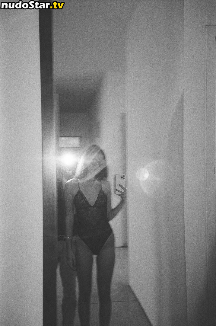 Ella Grossman / ellagrossman Nude OnlyFans Leaked Photo #24
