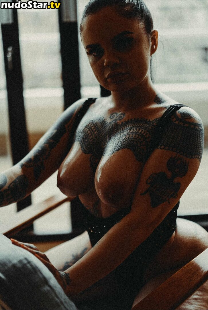 Baddiebofficial / Elle Baltrán / https: Nude OnlyFans Leaked Photo #3