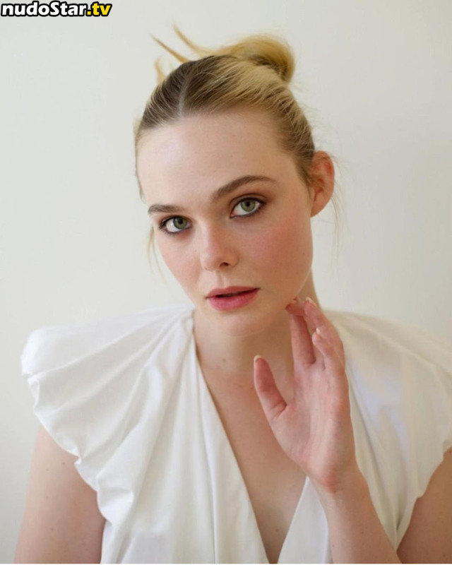 Elle Fanning / ellefanning Nude OnlyFans Leaked Photo #43