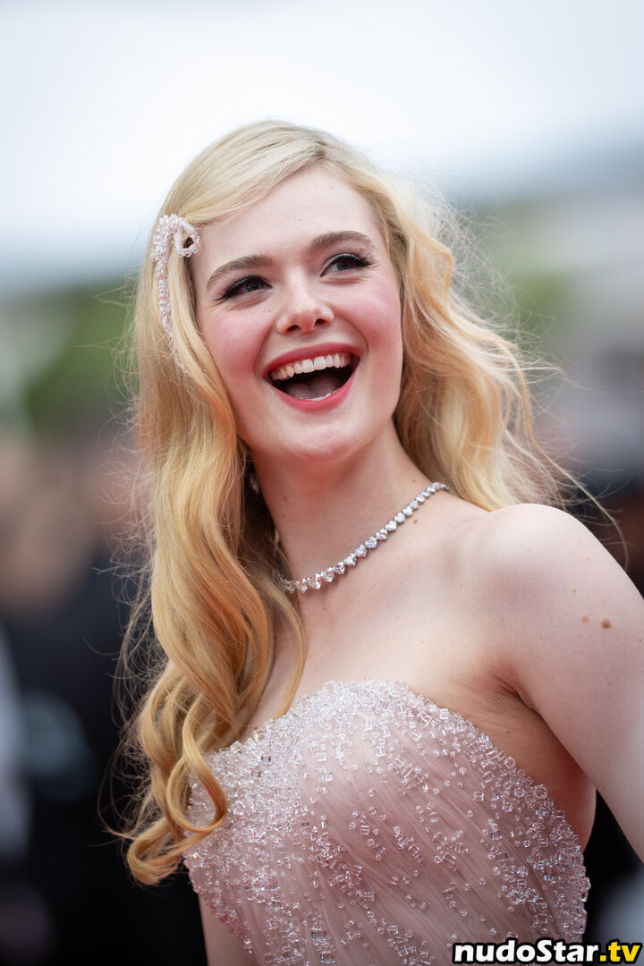 Elle Fanning / ellefanning Nude OnlyFans Leaked Photo #844