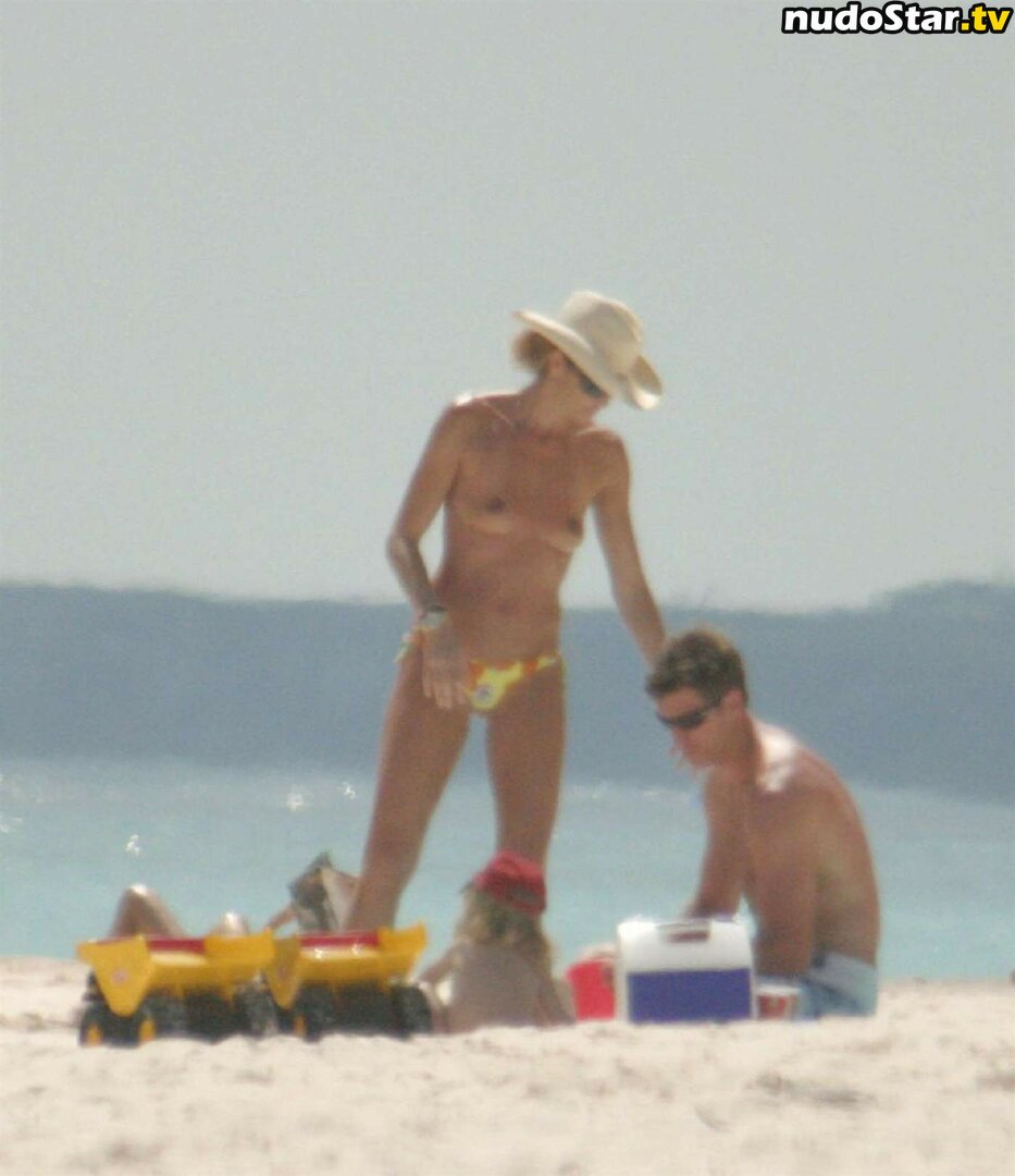 Elle Macpherson / ElleMacpherson / ellemacphersonofficial Nude OnlyFans Leaked Photo #37