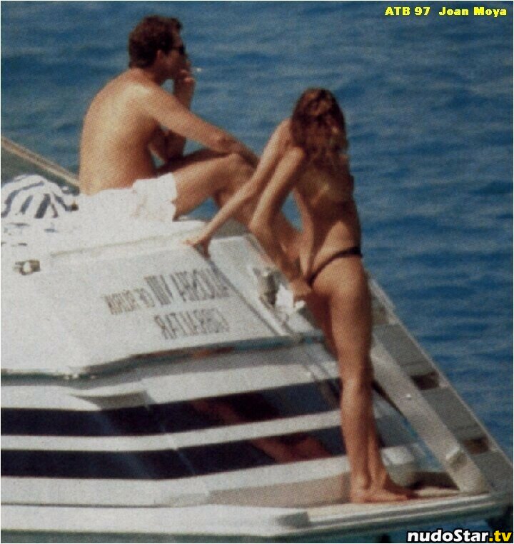 Elle Macpherson / ElleMacpherson / ellemacphersonofficial Nude OnlyFans Leaked Photo #56
