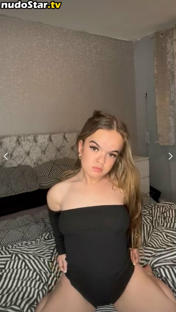 Ellie Cassidy / ellie__cassidy / elliecassidy / nineteen Nude OnlyFans Leaked Photo #13