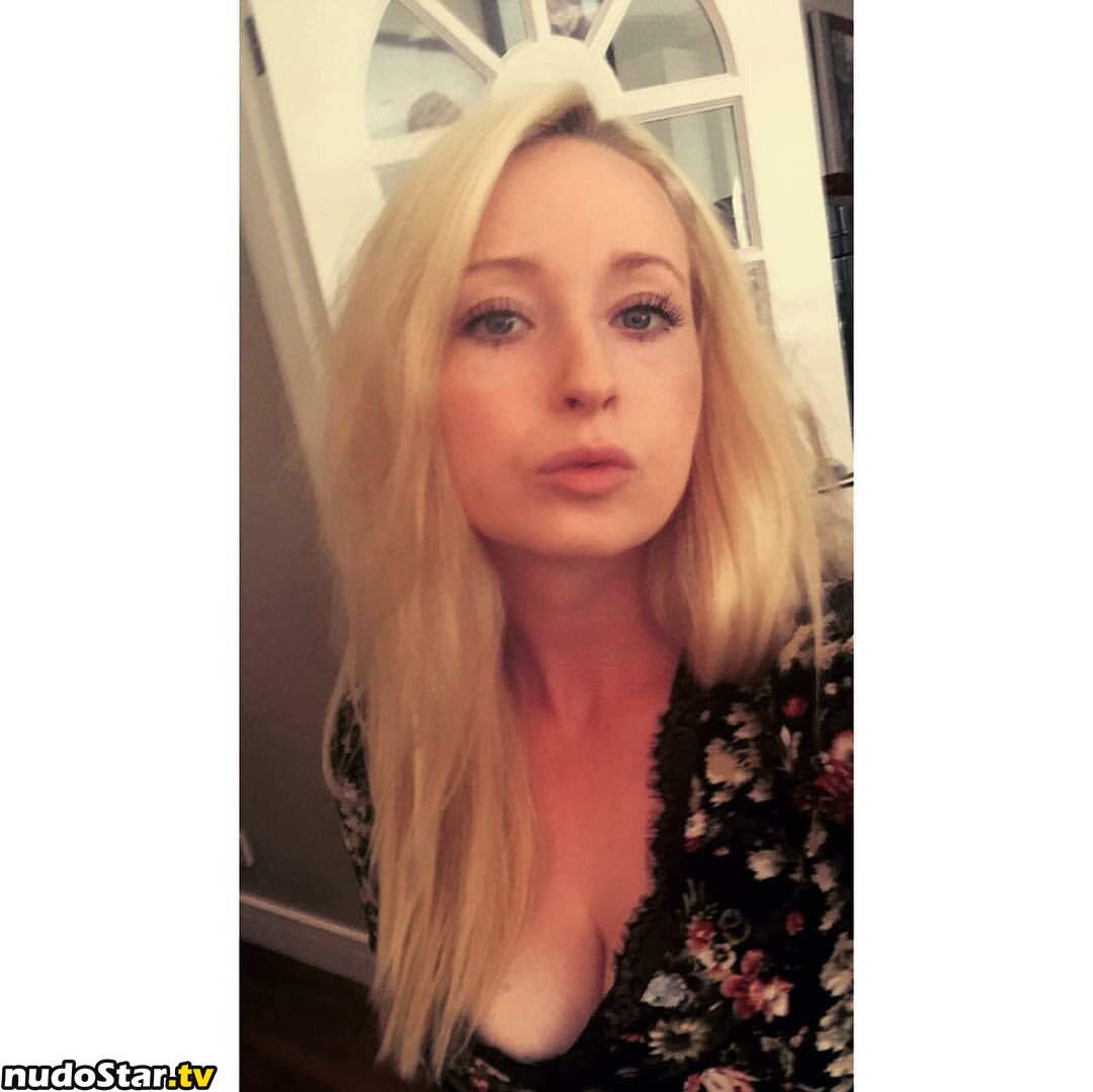 Ellie Cassidy / ellie__cassidy / elliecassidy / nineteen Nude OnlyFans Leaked Photo #43