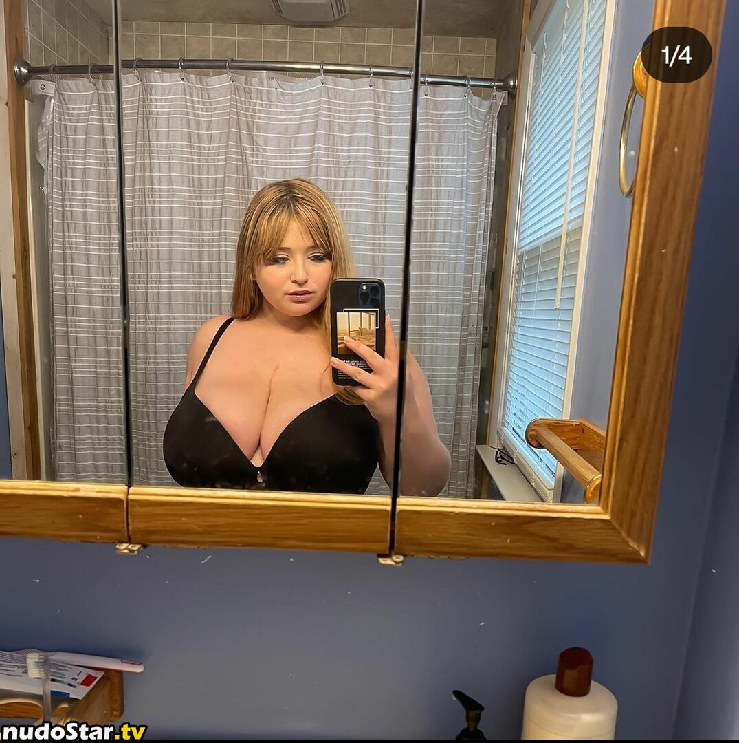 Emaliehall / Newhall802 / ameliahall / emalienewhall Nude OnlyFans Leaked Photo #61