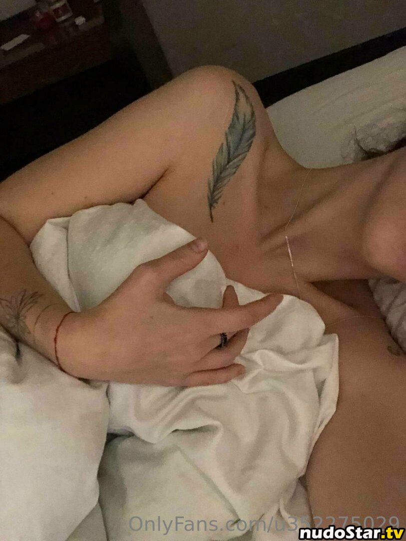 emilly_xo Nude OnlyFans Leaked Photo #16