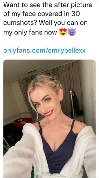 Emily Bellexx