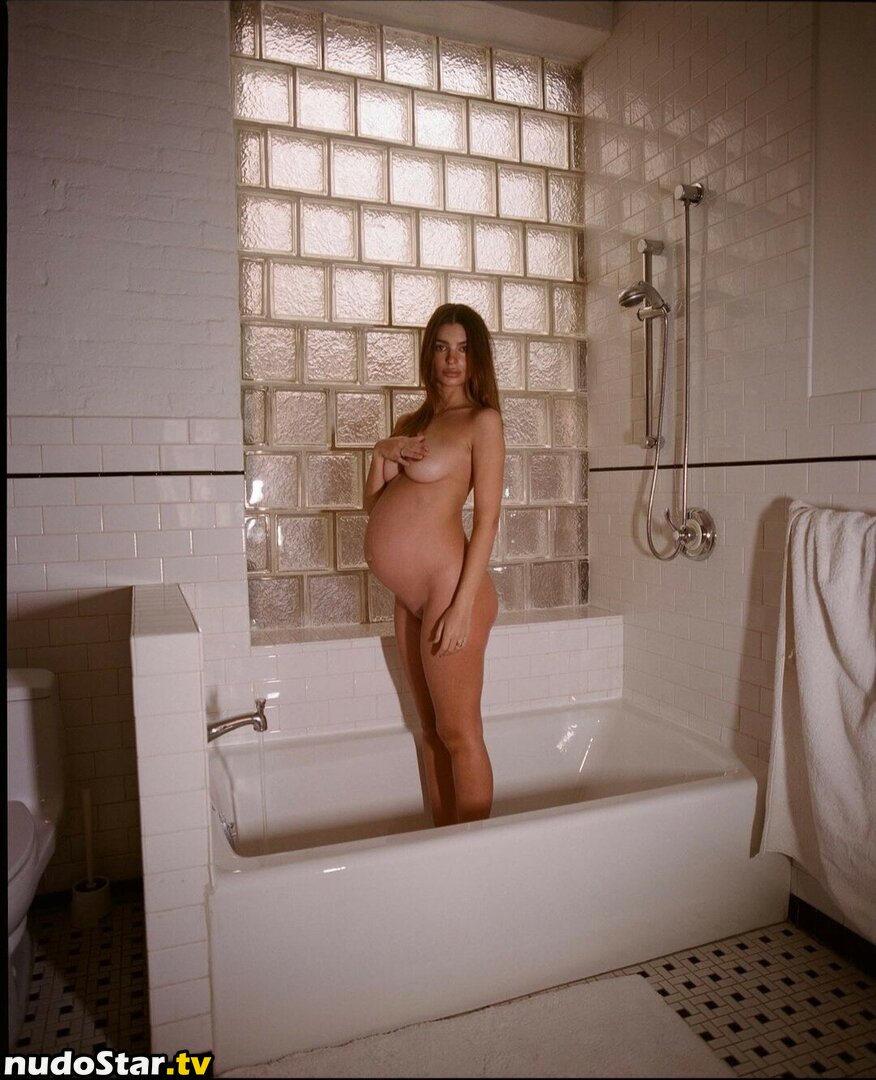 Emily Ratajkowski / emilyratajkowski / emrata Nude OnlyFans Leaked Photo #995