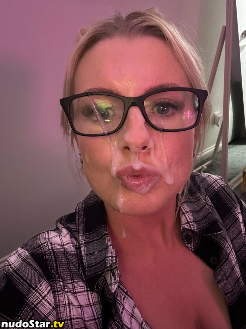 Emily Walters / emilywalters / emilywaltersxo / hotwifeemilyuk / https: Nude OnlyFans Leaked Photo #36