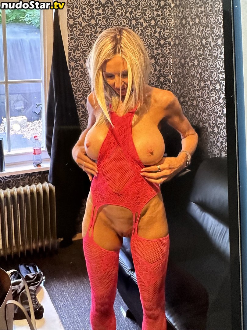 Emma Starr / emma_starr / https: / milf_emma Nude OnlyFans Leaked Photo #63