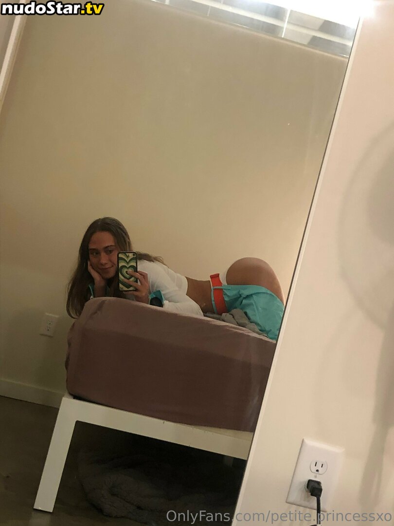 Brooklyn Rose / Emma Strickland / emmestrickland / petite.princessxo Nude OnlyFans Leaked Photo #5