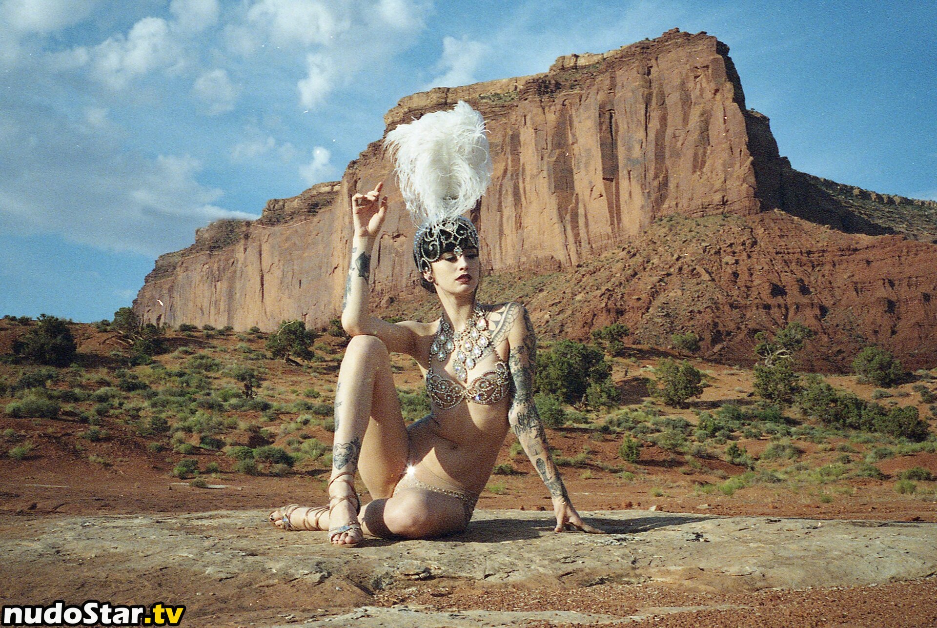 Emma Vauxdevil / vauxdevil Nude OnlyFans Leaked Photo #48