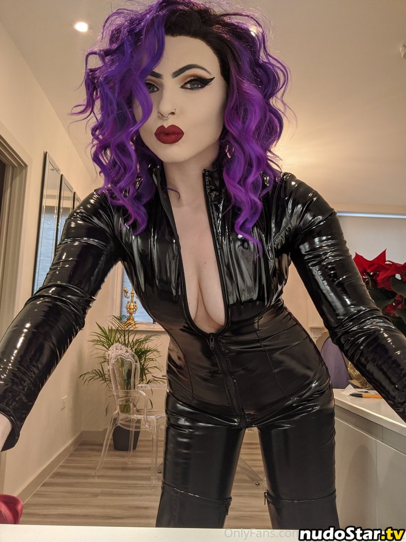 empress_poison / empress_poison_ Nude OnlyFans Leaked Photo #1