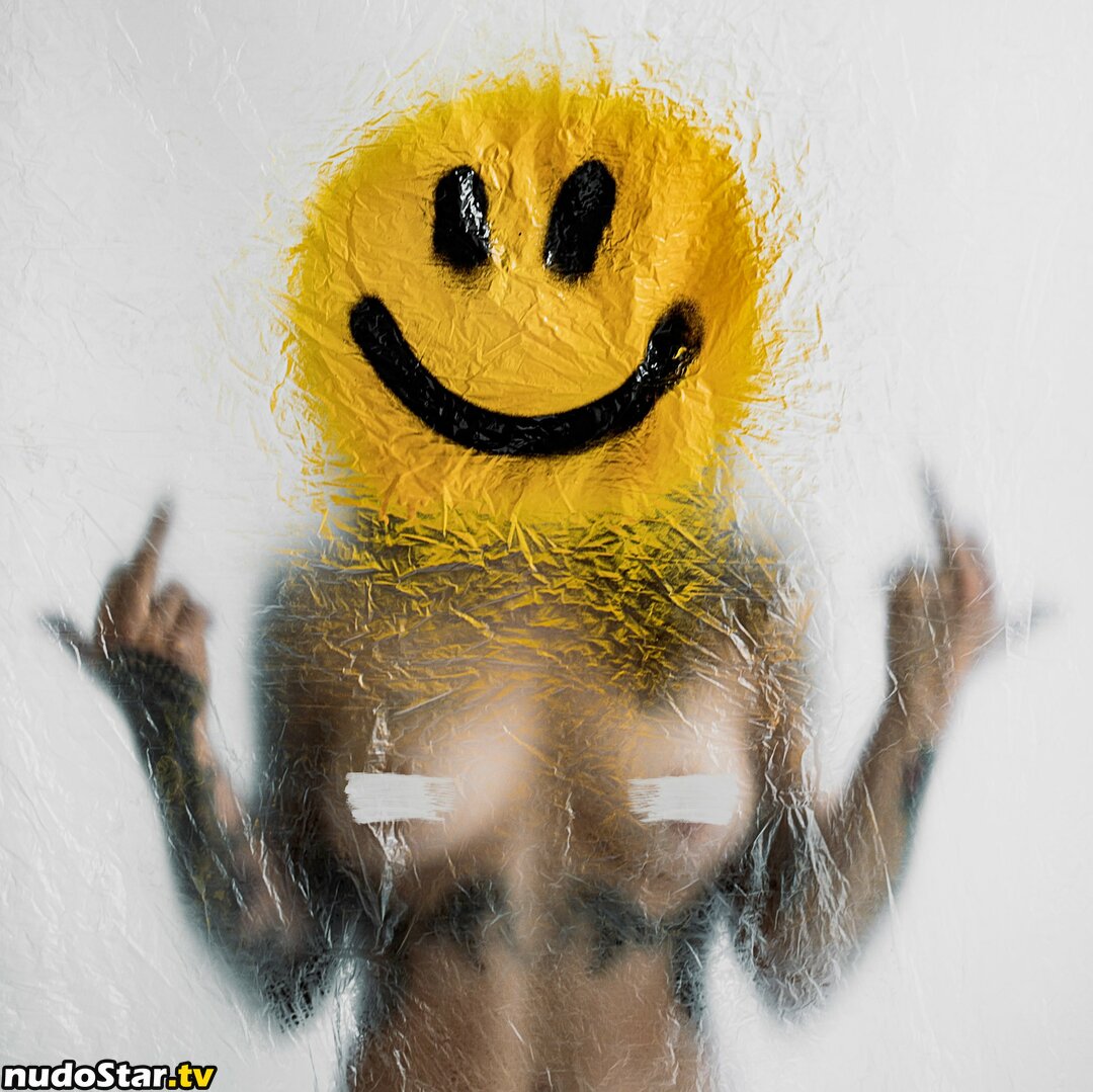 empressscarlett / phiedeltje Nude OnlyFans Leaked Photo #8