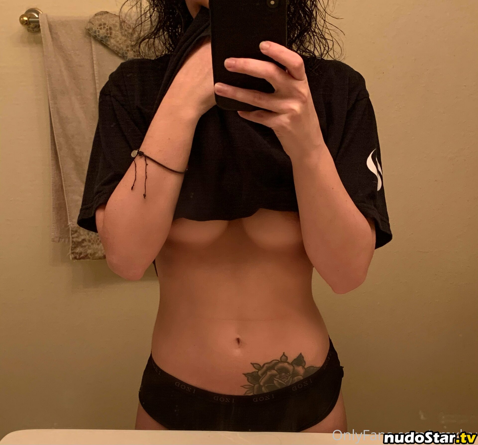 emxlyy Nude OnlyFans Leaked Photo #1