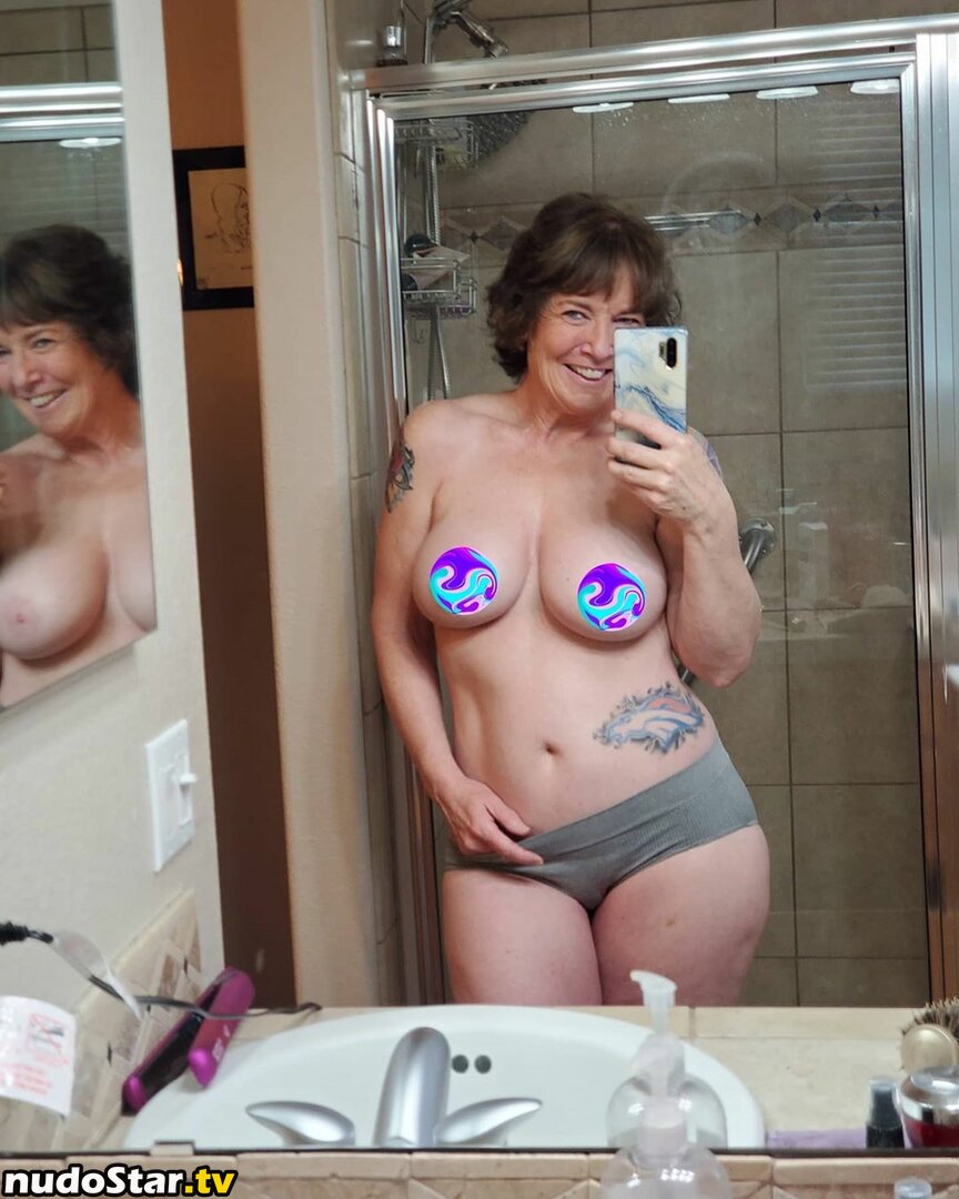 erikaisborn / veronicasdreams Nude OnlyFans Leaked Photo #8