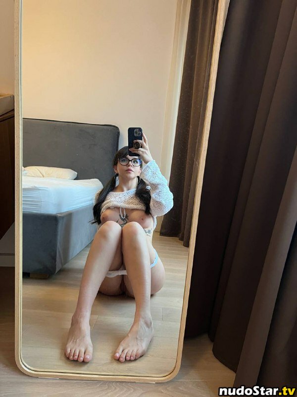 Es.lain / Yum Yum / Yummy Nude OnlyFans Leaked Photo #204