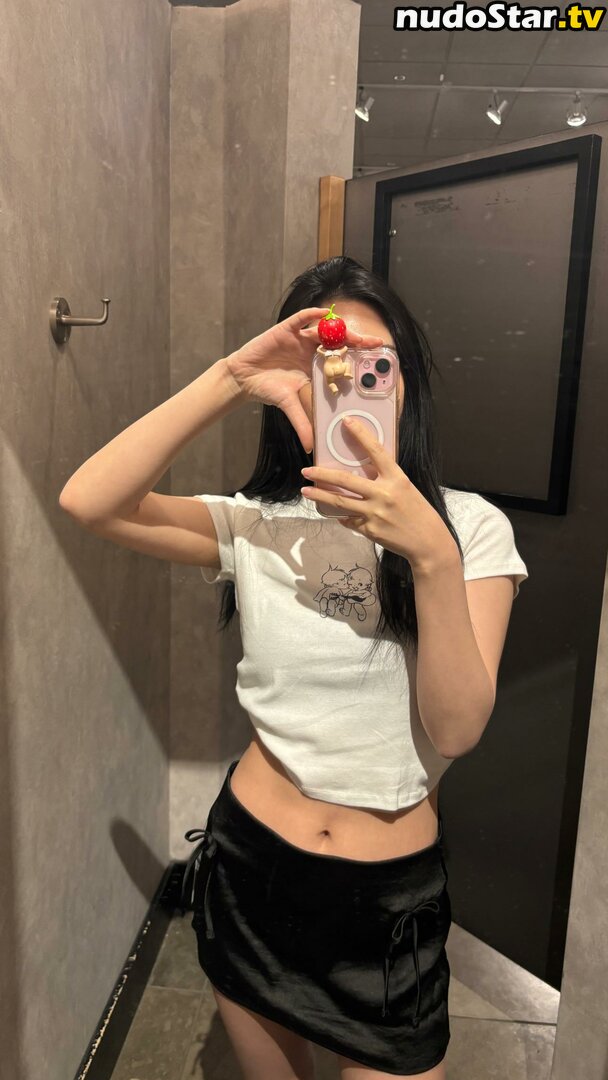 Esther Lee / esblee / esblee2 / goodie_isabelle Nude OnlyFans Leaked Photo #41
