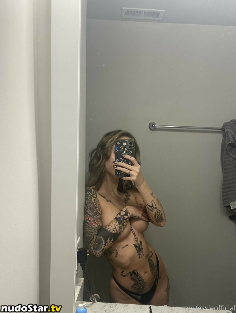 Essieofficial / essie Nude OnlyFans Leaked Photo #20